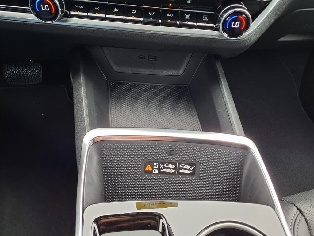 New 2026 Chevrolet Equinox LT w/ Convenience Package II image 17