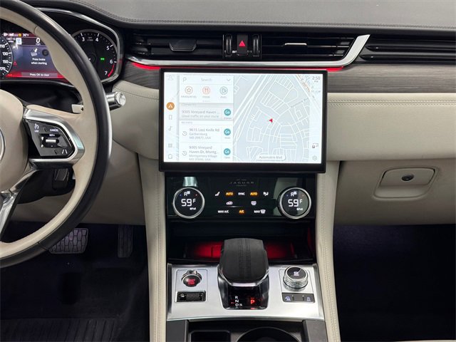 Used 2022 Jaguar F-PACE S image 21