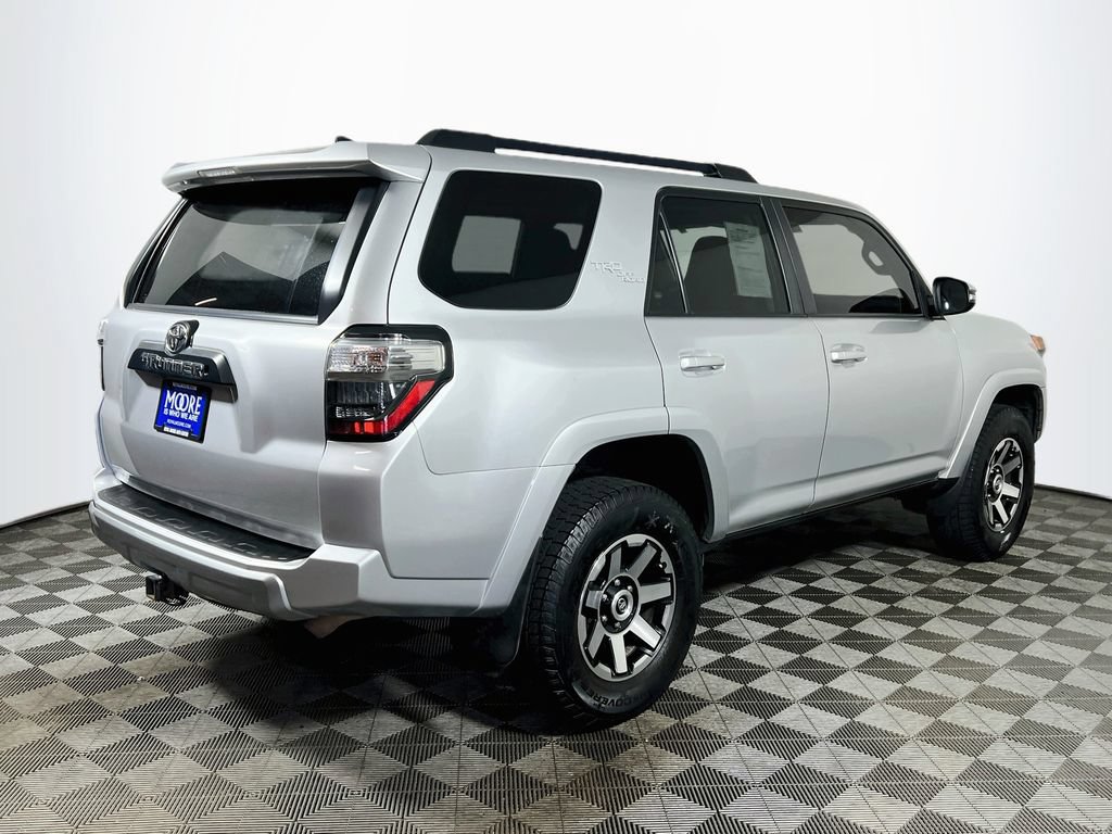 Certified 2019 Toyota 4Runner TRD Off-Road Premium AWD/4WD image 7