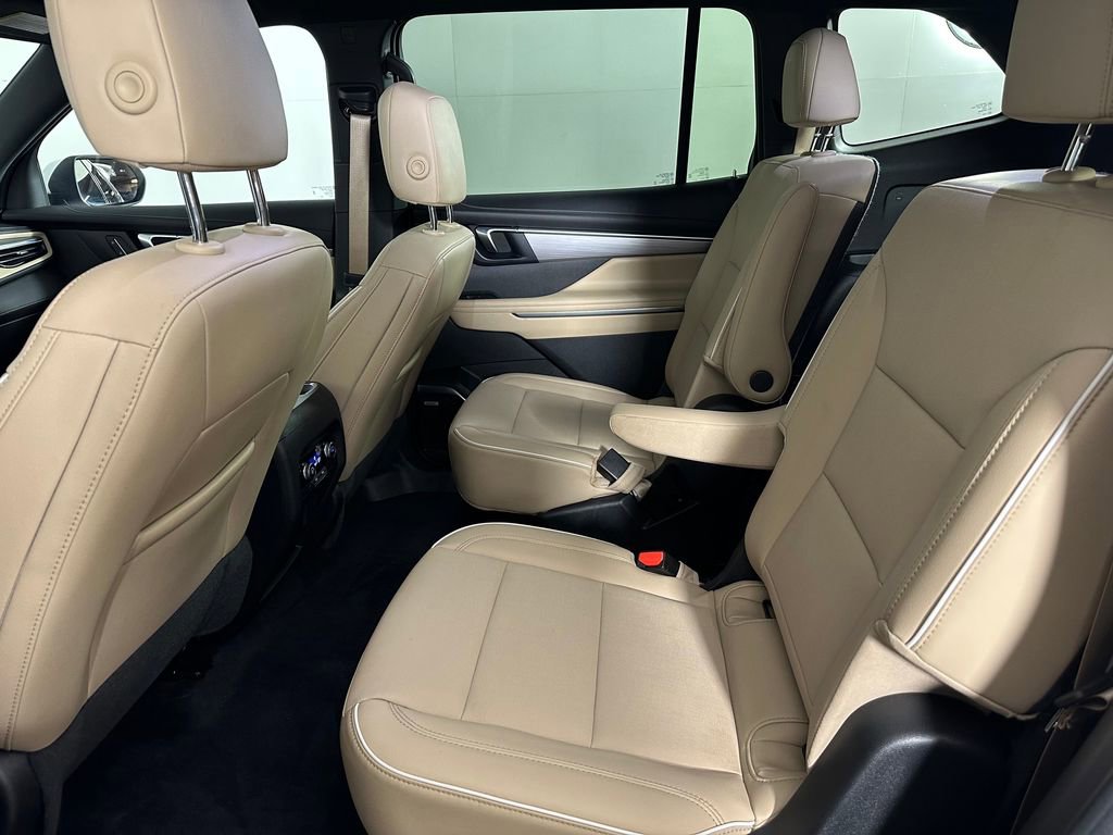 Used 2025 Buick Enclave Preferred w/ Power Package image 29