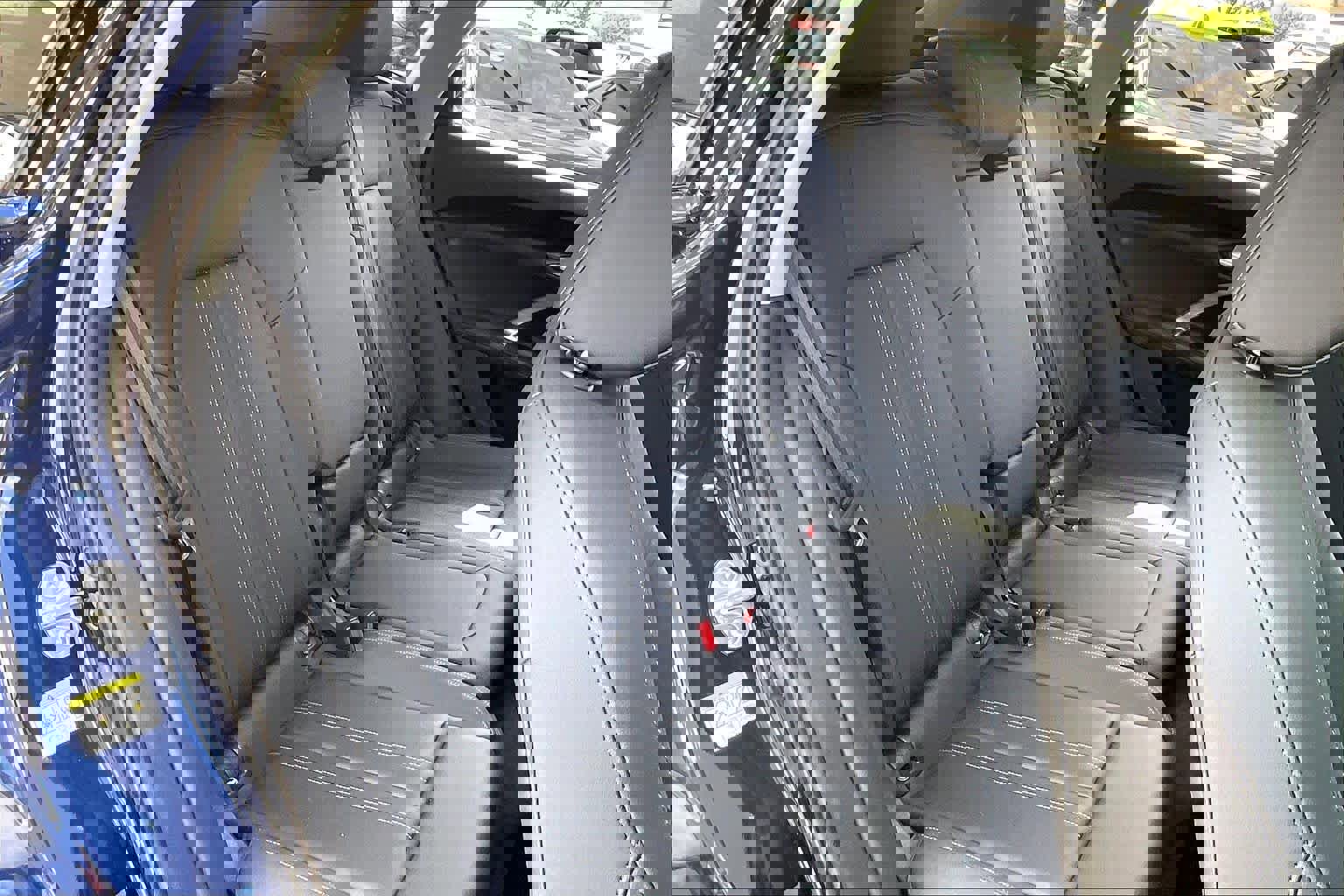 Used 2025 Audi Q5 Premium w/ Convenience Package image 19