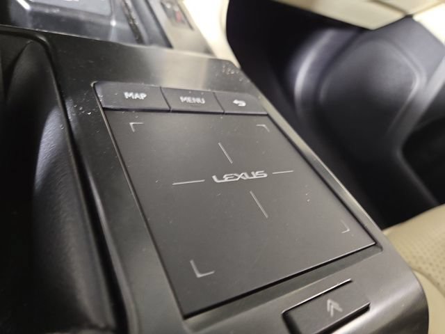 Used 2023 Lexus GX 460 Luxury w/ Sport Design Package AWD/4WD image 29
