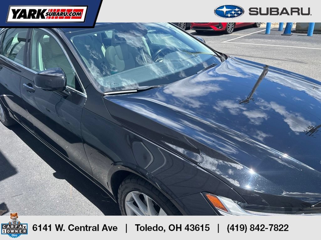 Used 2018 Volvo S90 T6 Momentum w/ Convenience Package AWD/4WD image 1