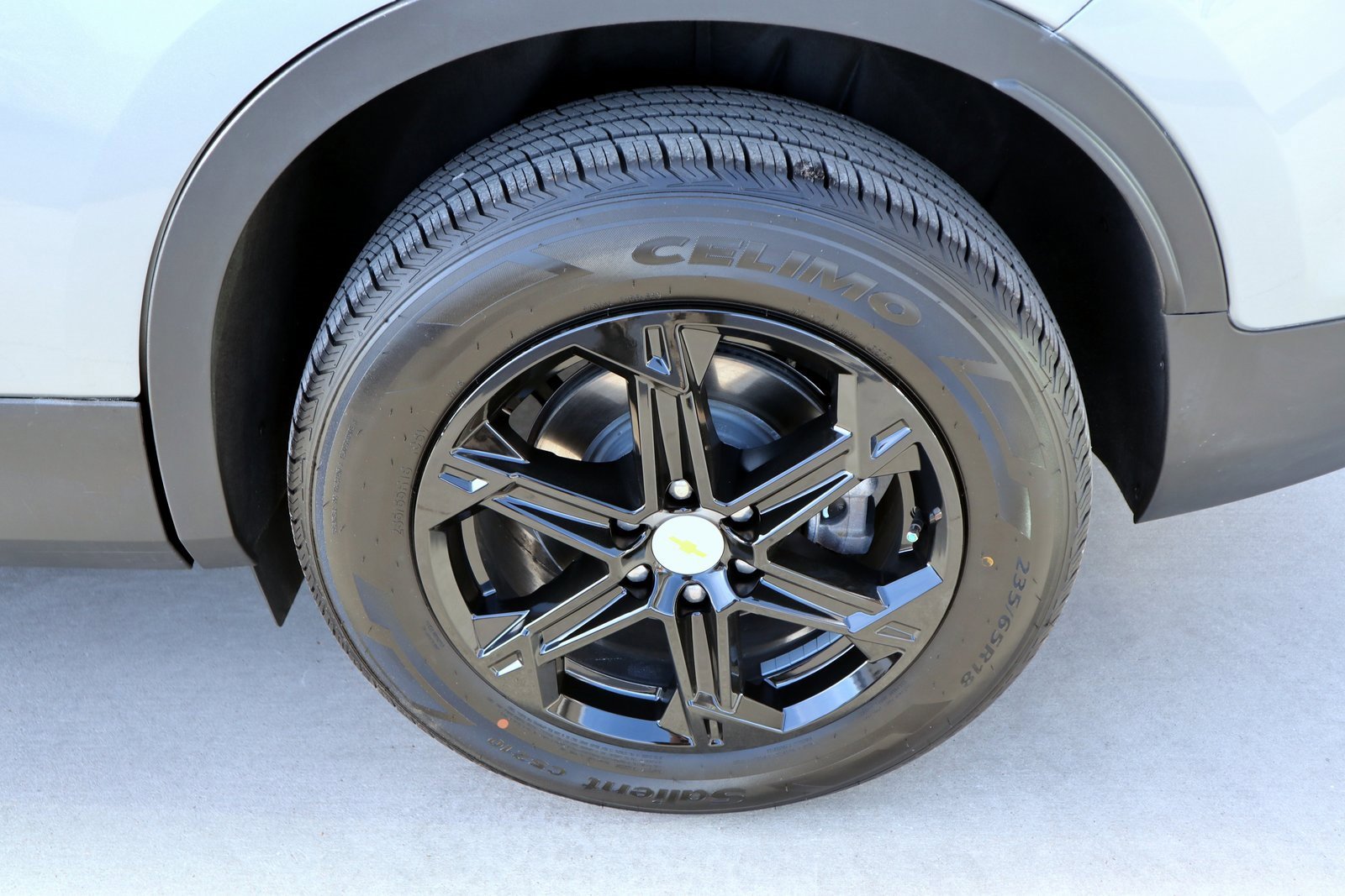 Used 2025 Chevrolet Blazer LT image 9