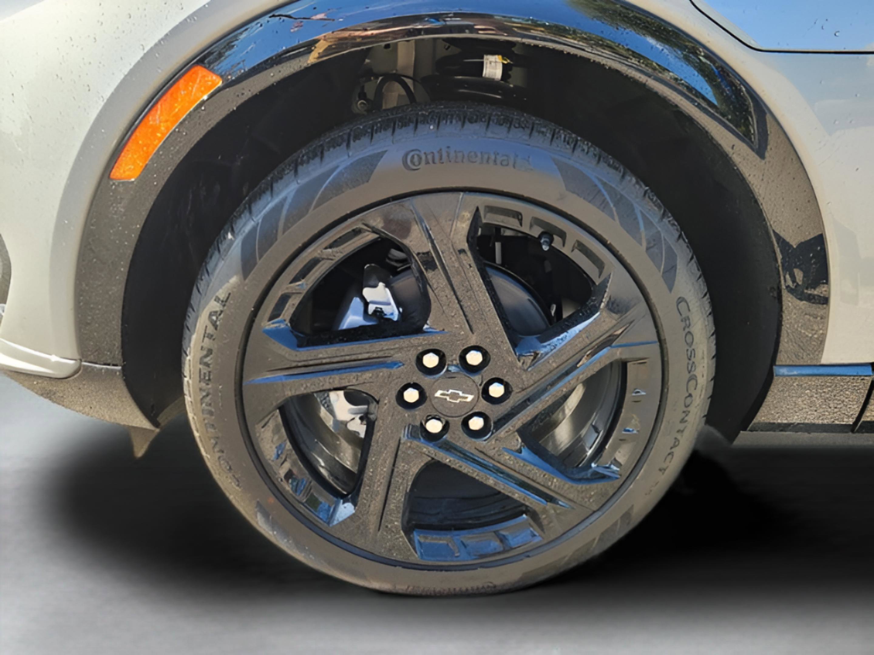 New 2026 Chevrolet Equinox EV RS image 24