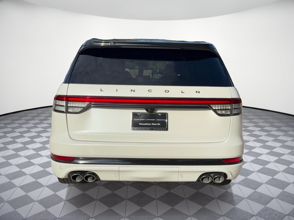 Used 2022 Lincoln Aviator Reserve w/ Equipment Group 201A AWD/4WD image 11