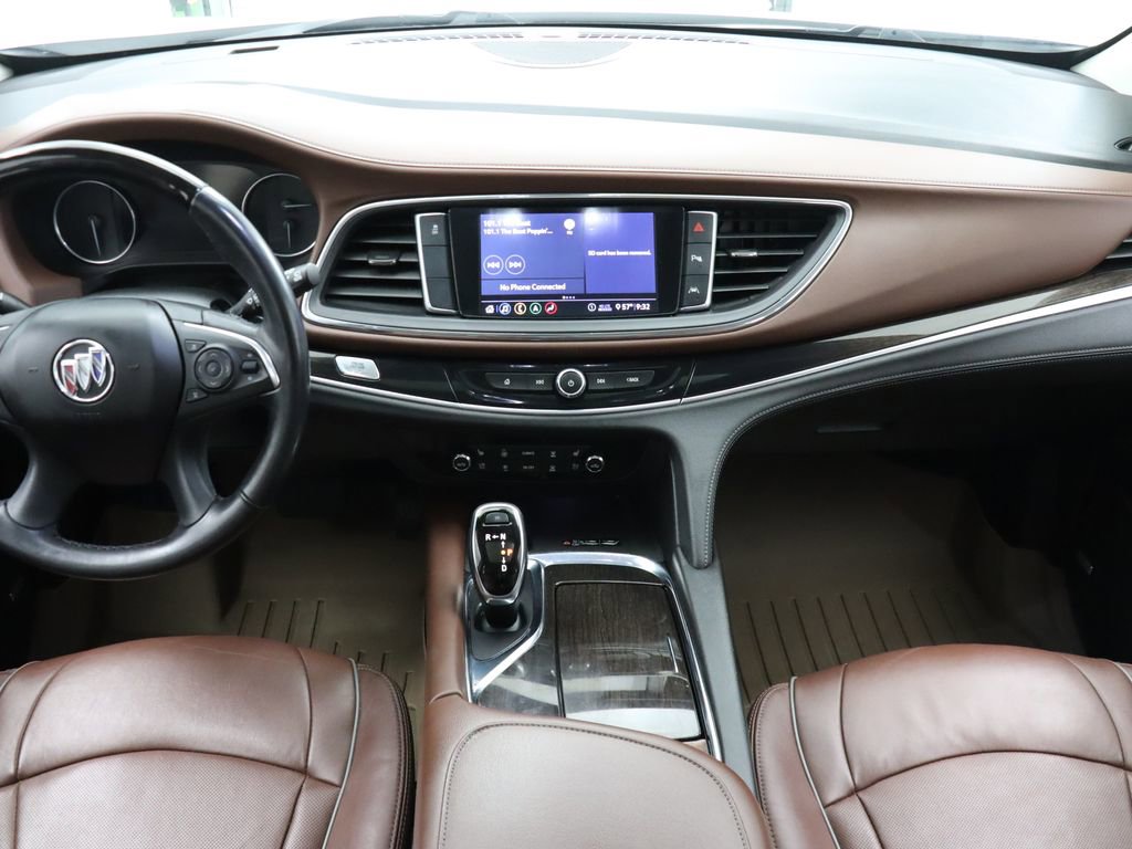Used 2020 Buick Enclave Avenir image 23
