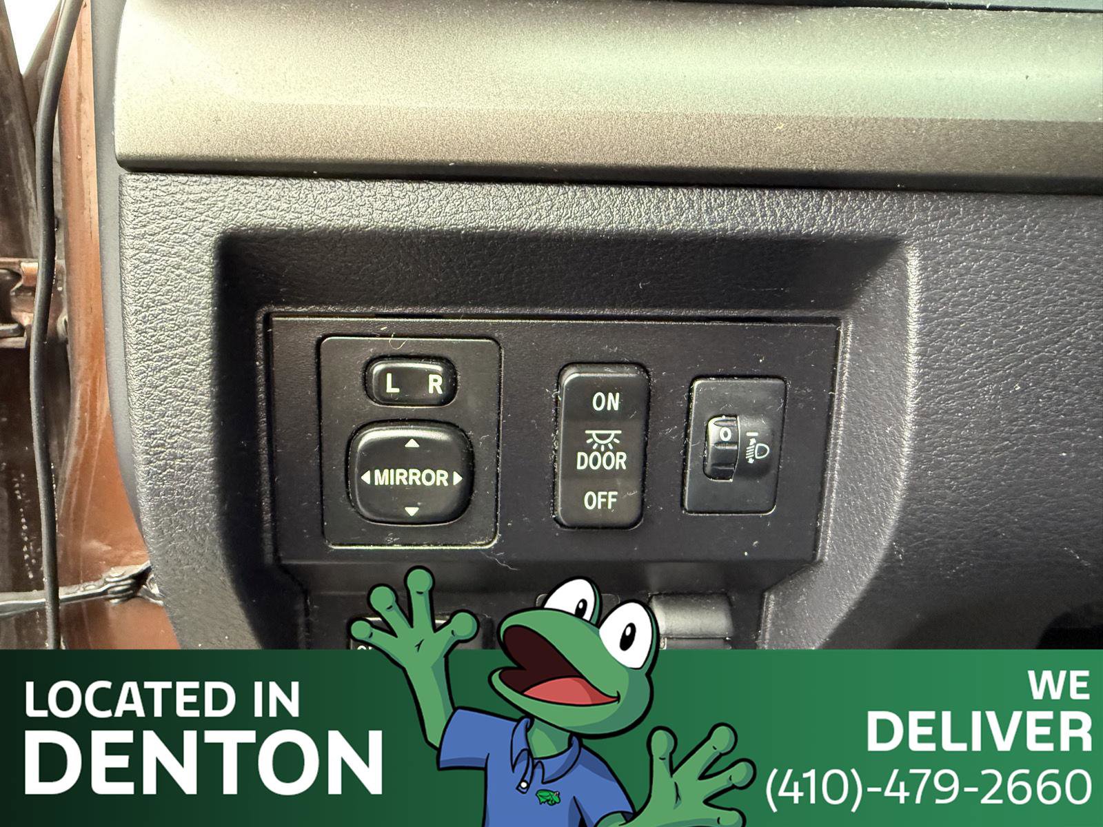 Used 2017 Toyota Tundra SR5 w/ SR5 Upgrade Package image 18