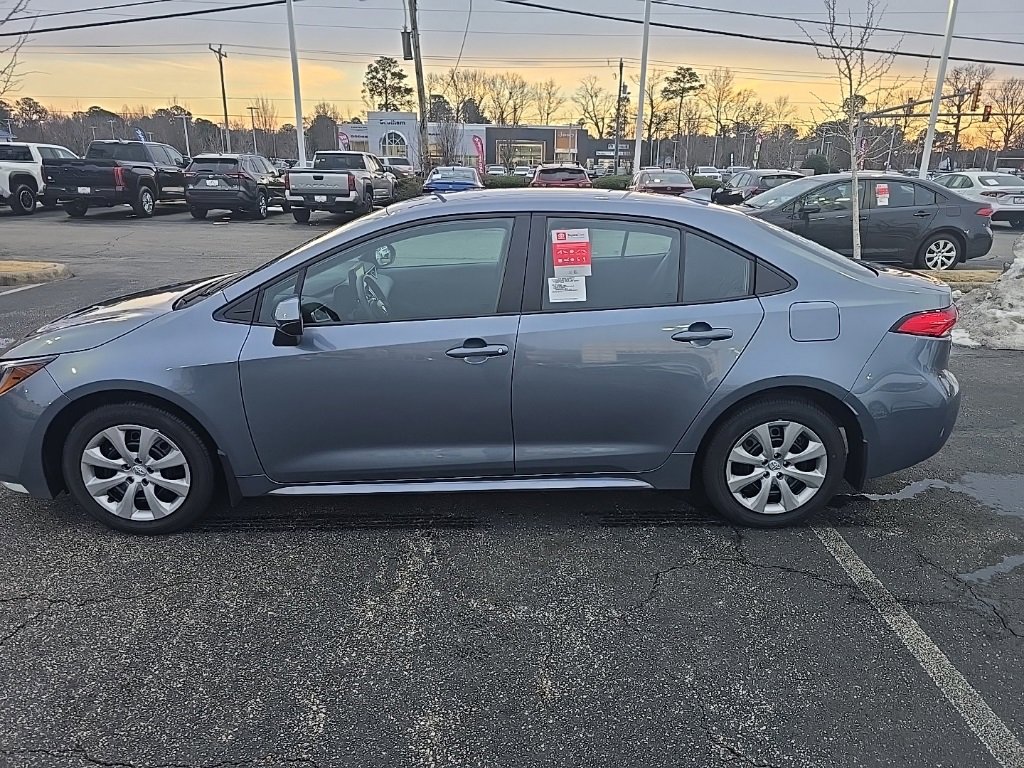 Used 2026 Toyota Corolla LE image 8