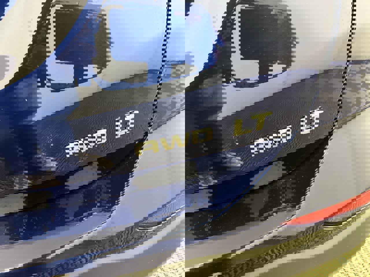 Used 2023 Chevrolet Equinox LT image 12