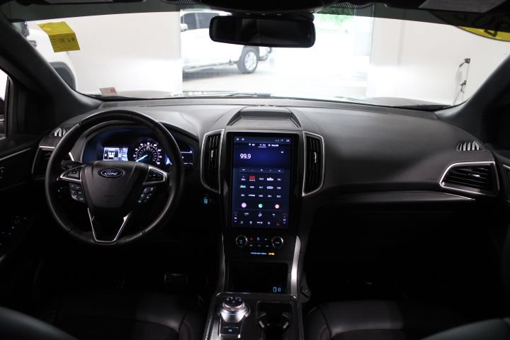 Used 2024 Ford Edge ST-Line AWD/4WD image 2