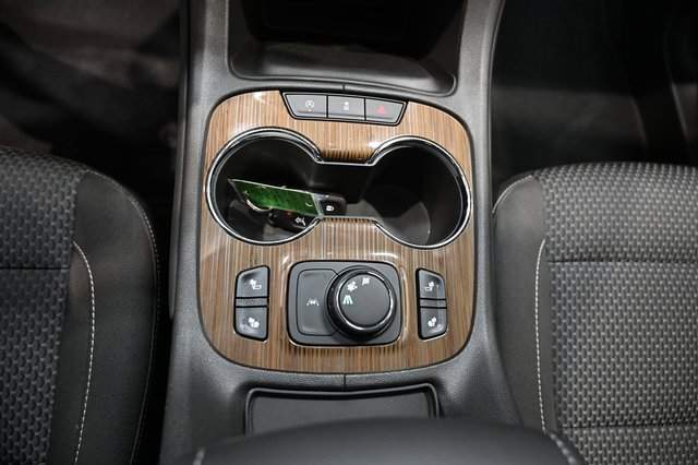 Used 2023 GMC Acadia SLE w/ Driver Convenience Package image 20