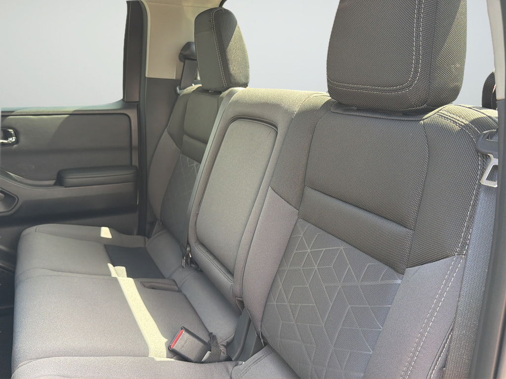 Certified 2025 Nissan Frontier SV RWD image 23