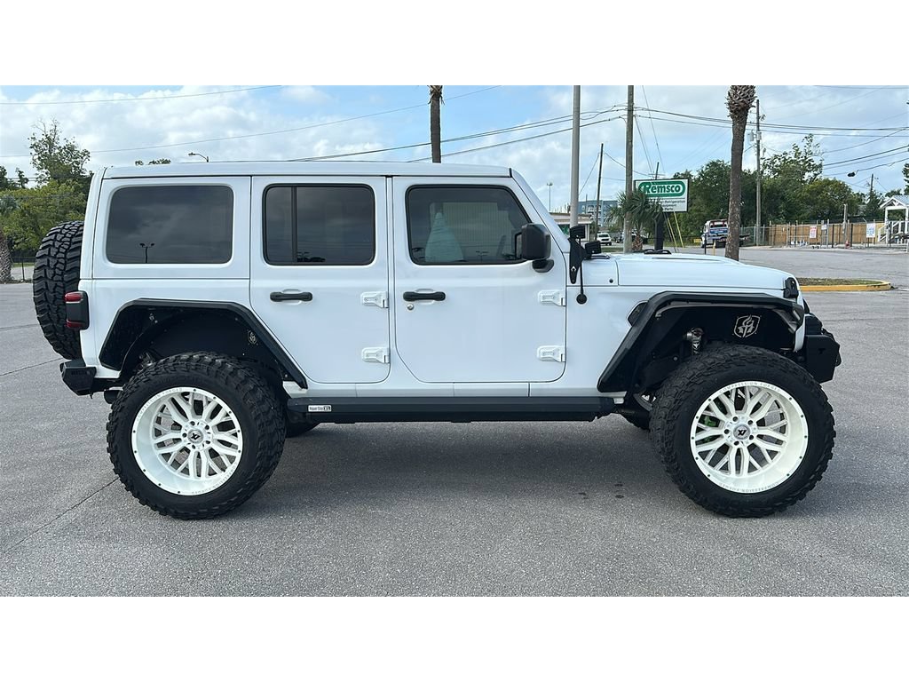 Used 2021 Jeep Wrangler Unlimited Sahara AWD/4WD image 7