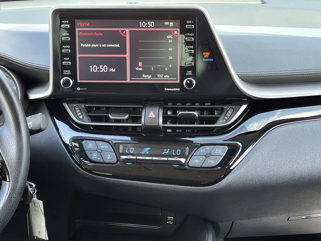 Used 2020 Toyota C-HR LE FWD image 17