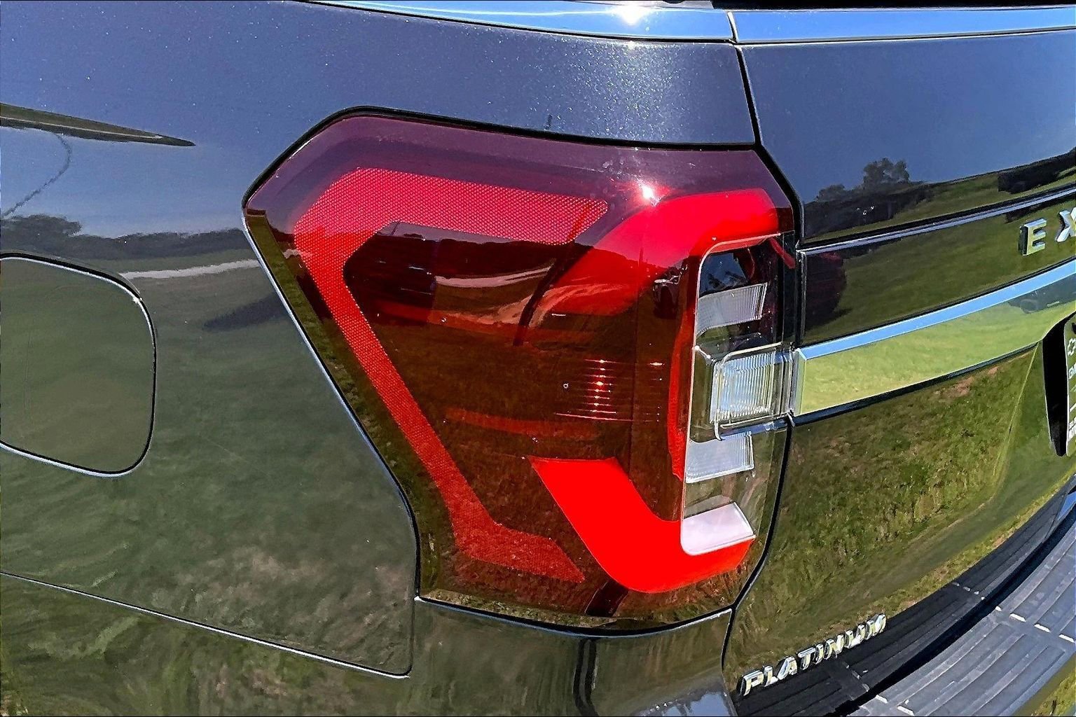 Used 2023 Ford Expedition Max Platinum RWD image 23