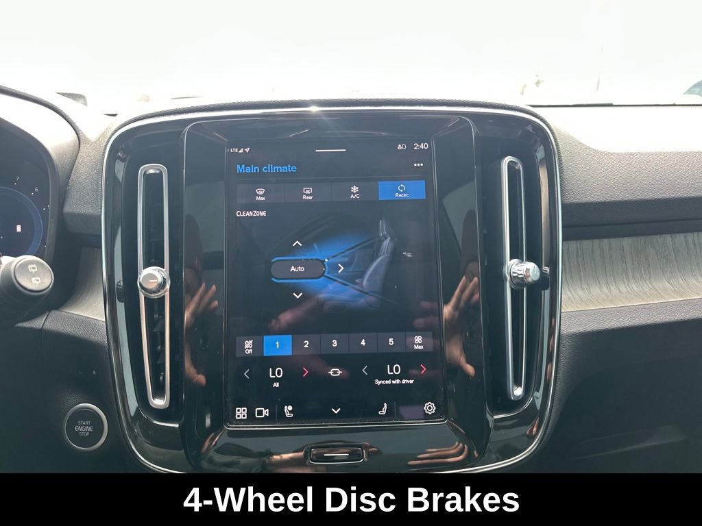 Used 2023 Volvo XC40 B5 Plus w/ Protection Package Premier image 16