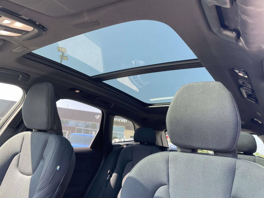Used 2026 Volvo XC60 T8 Ultra AWD/4WD image 9