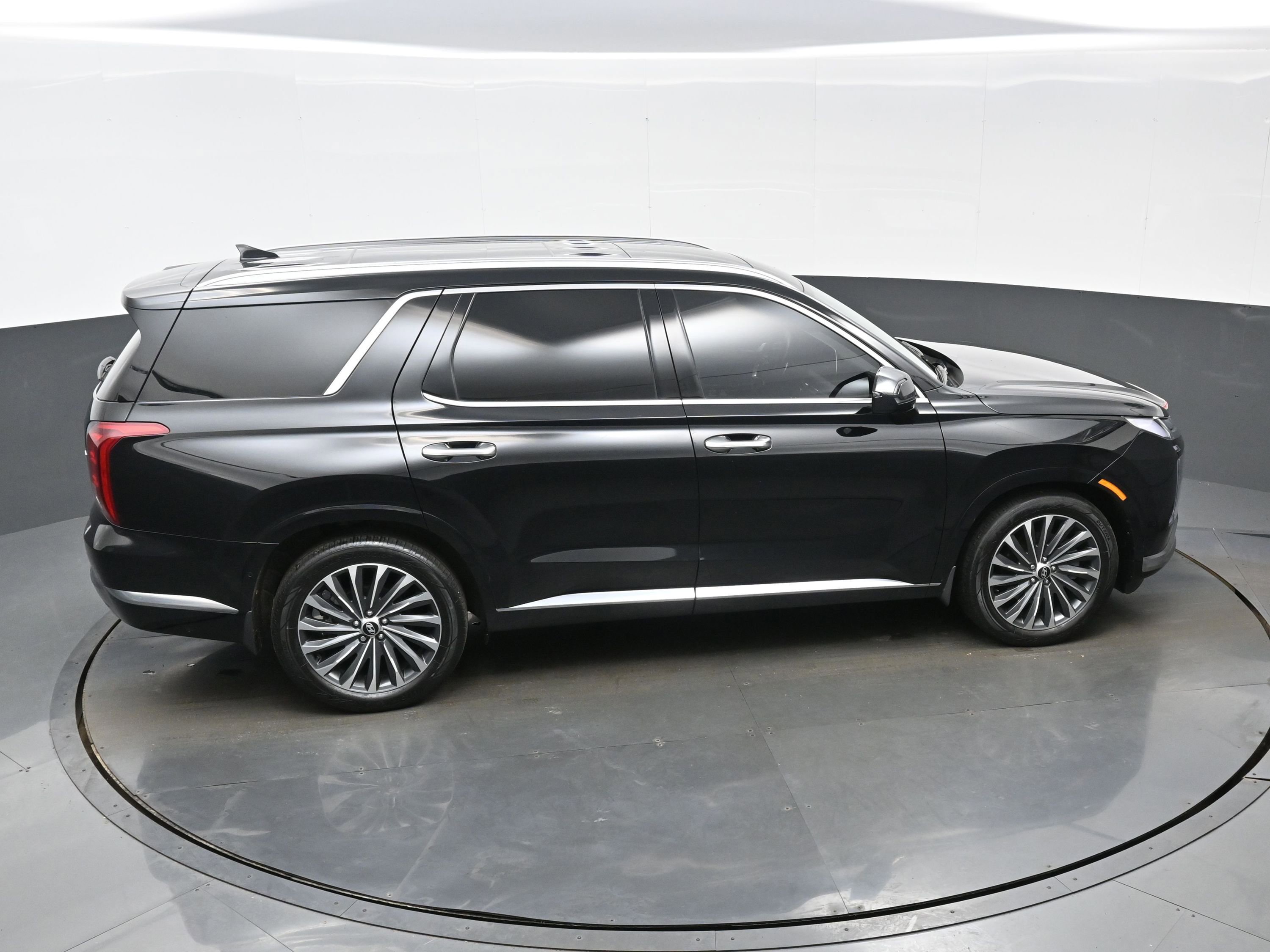 Used 2024 Hyundai Palisade Calligraphy AWD/4WD image 39