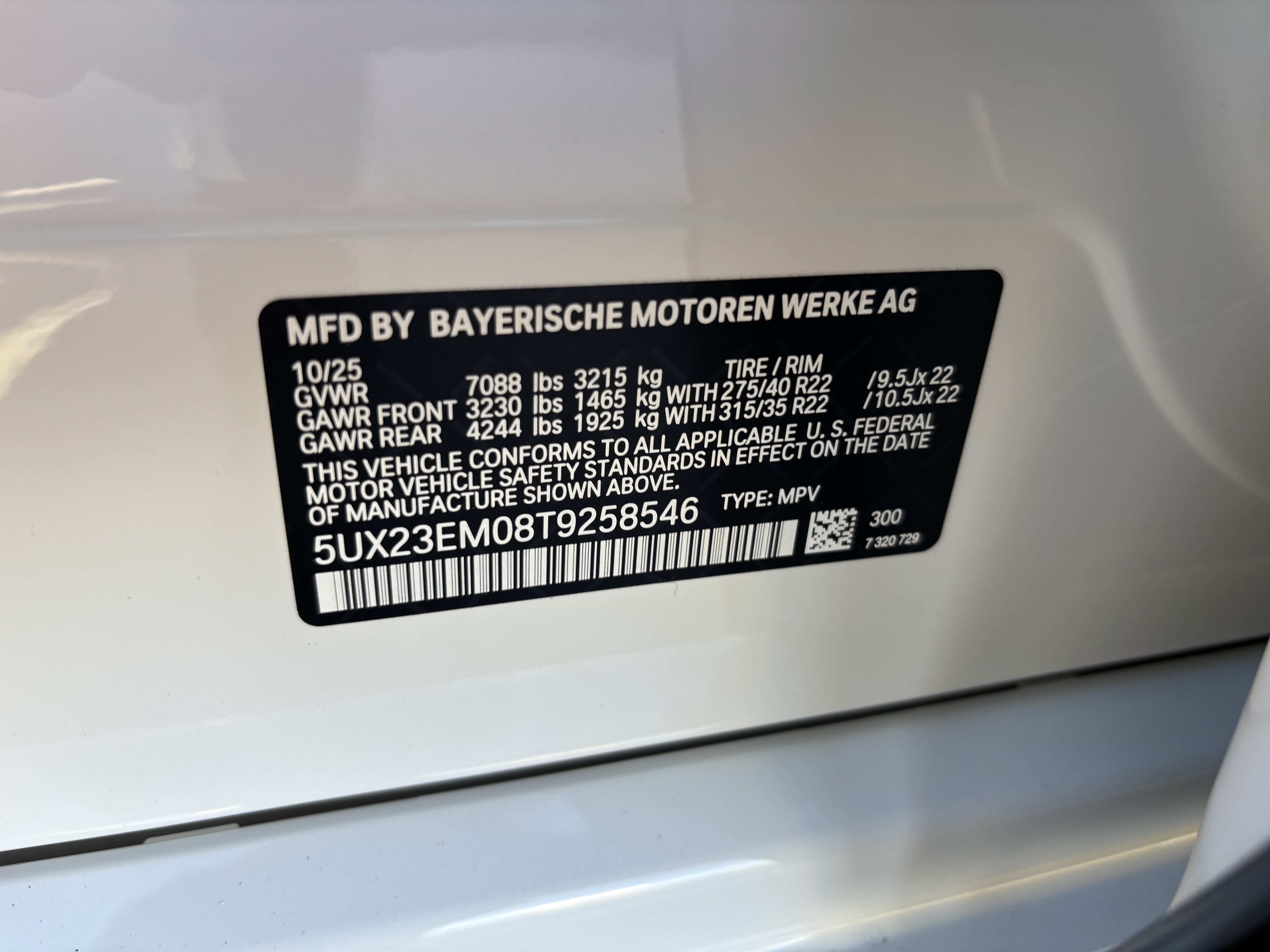 Used 2026 BMW X7 xDrive40i w/ M Sport Package AWD/4WD image 37