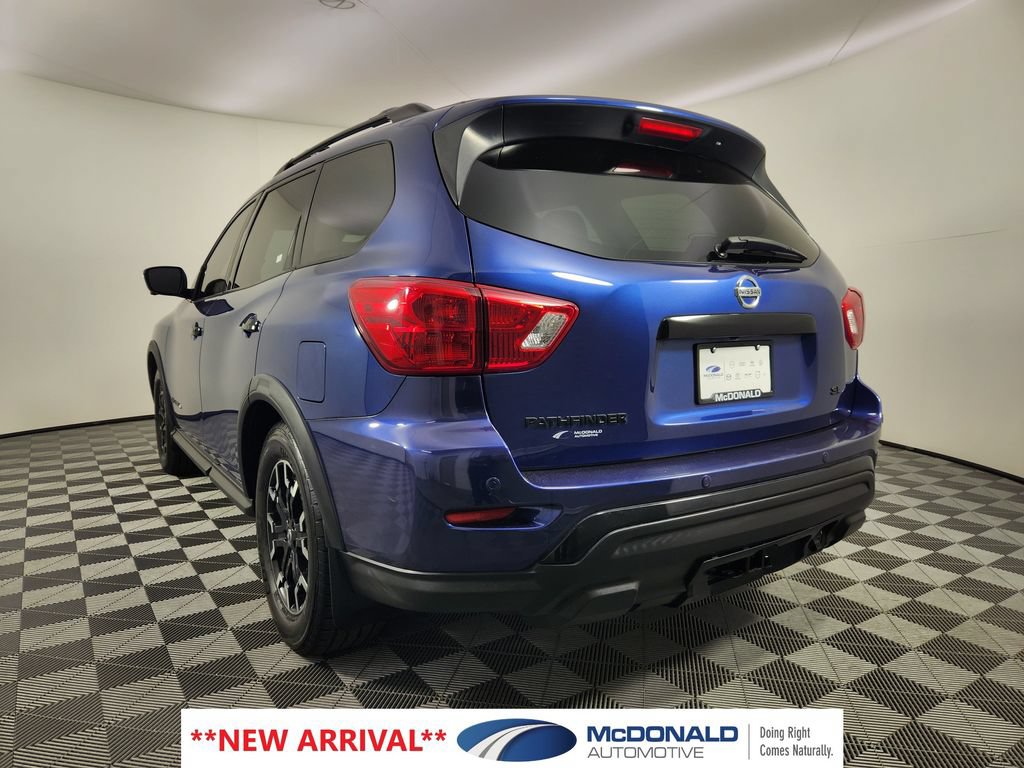 Used 2019 Nissan Pathfinder SL w/ Rock Creek Edition FWD image 3