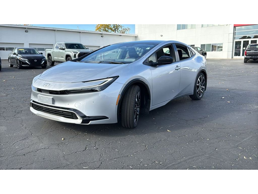 New 2026 Toyota Prius Plug-In Hybrid FWD image 3