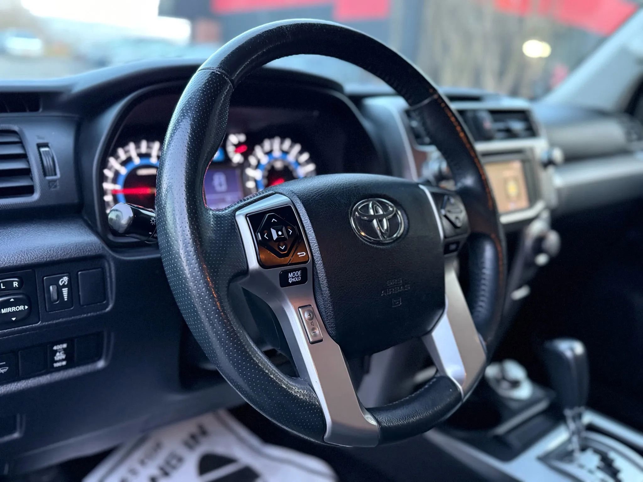 Used 2016 Toyota 4Runner SR5 AWD/4WD image 12