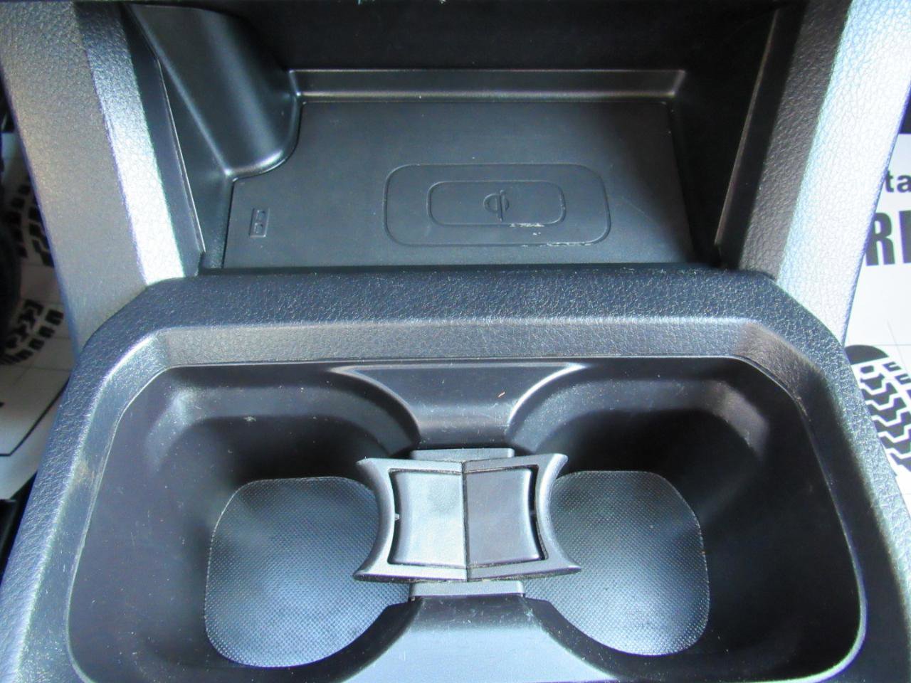 Used 2017 Toyota Tacoma TRD Off-Road image 19