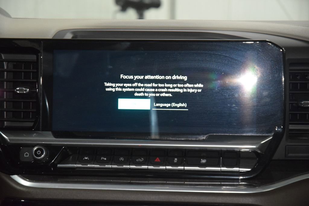 Used 2022 Chevrolet Silverado 1500 LTZ w/ Technology Package image 32