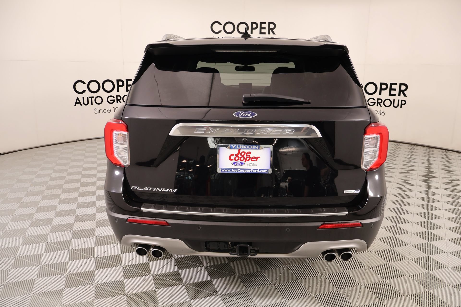 Used 2020 Ford Explorer Platinum w/ Premium Technology Package AWD/4WD image 24