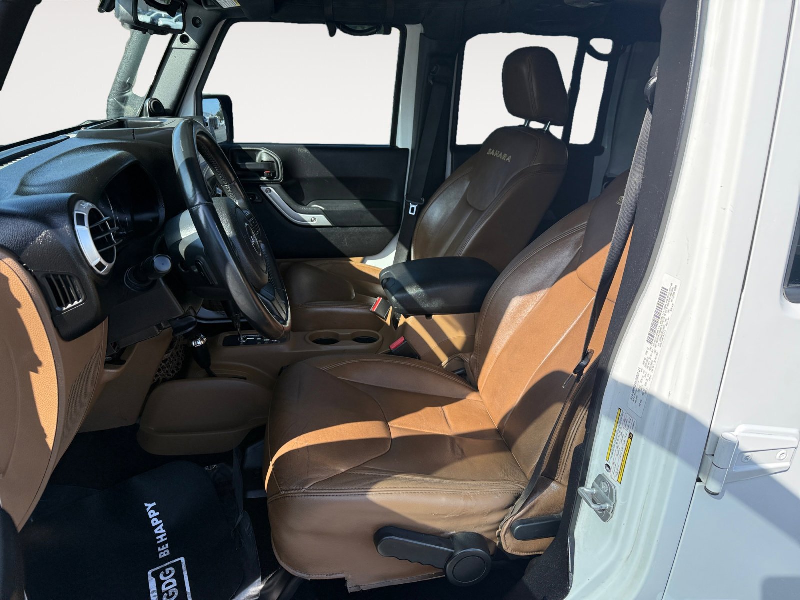 Used 2014 Jeep Wrangler Unlimited Sahara AWD/4WD image 10