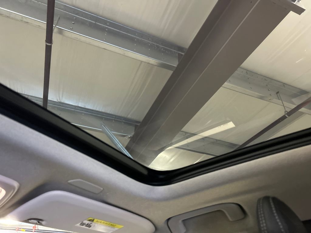 Certified 2023 Volvo XC40 B5 Plus w/ Driver Assist Package image 26