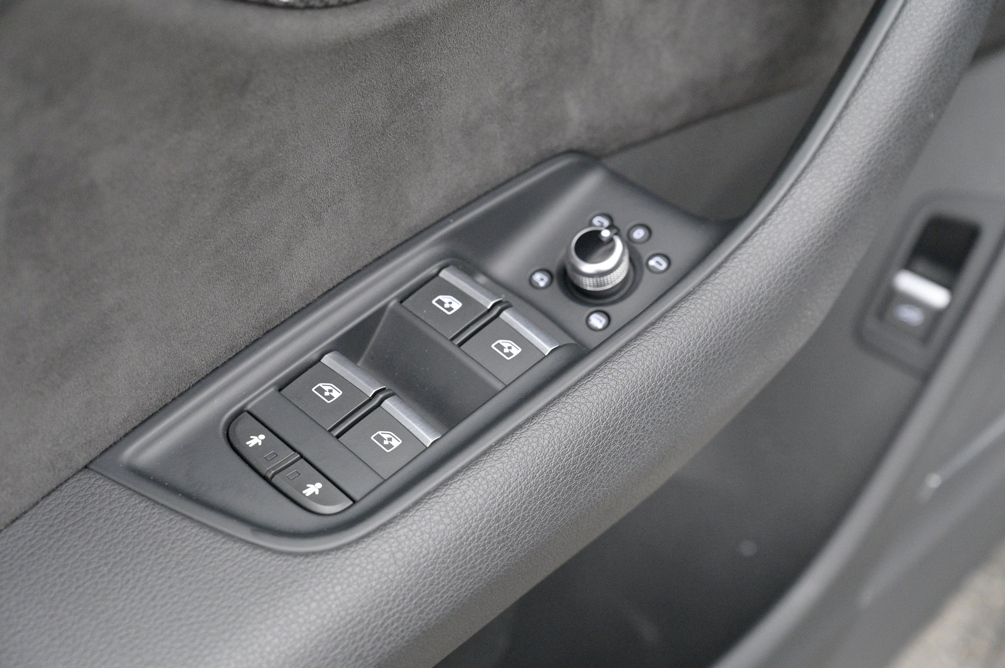 Used 2020 Audi SQ7 Prestige w/ Prestige Package image 18