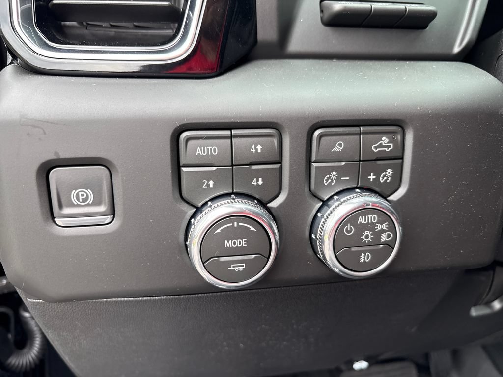 New 2026 GMC Sierra 2500 4x4 Crew Cab Denali Ultimate image 20