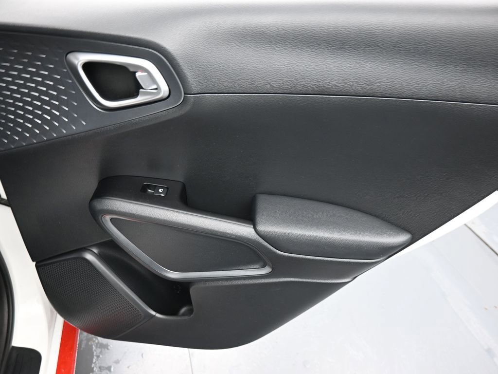 Used 2021 Kia Soul GT-Line image 14