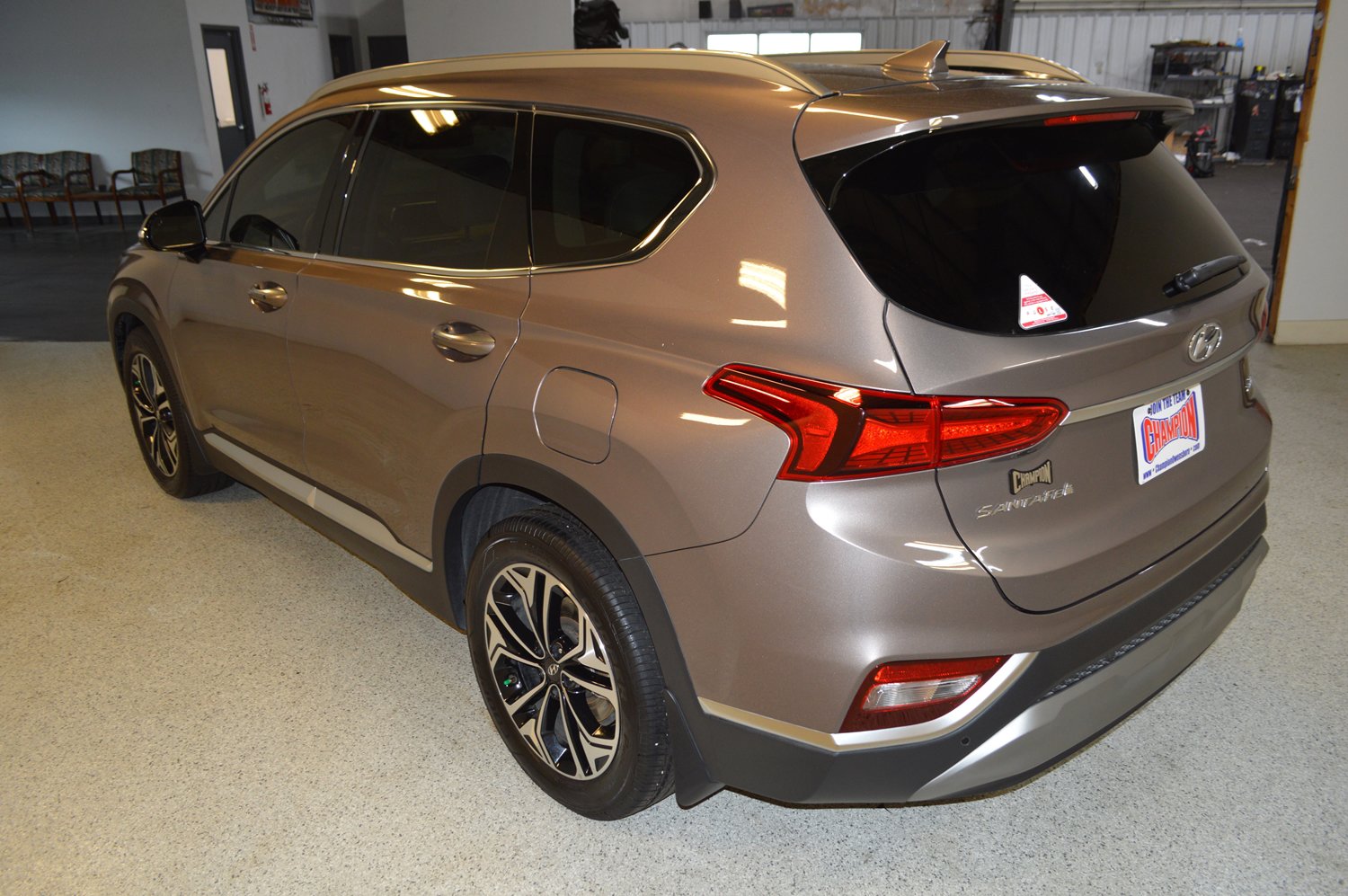 Used 2019 Hyundai Santa Fe Limited FWD image 5