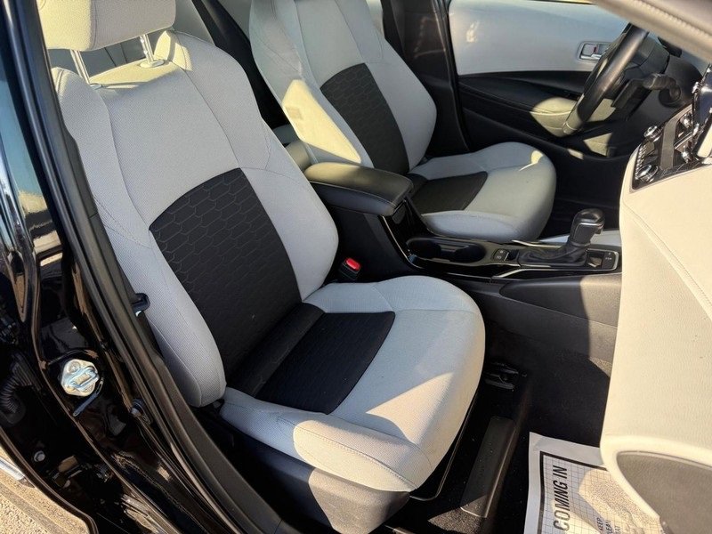 Used 2022 Toyota Corolla SE image 11
