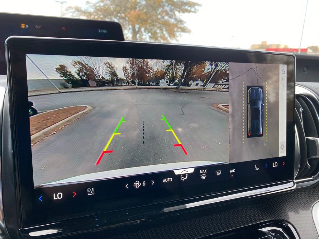 New 2025 Ford Expedition Platinum w/ Stealth Performance Package AWD/4WD image 21