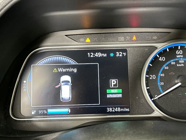 Used 2023 Nissan Leaf S image 18