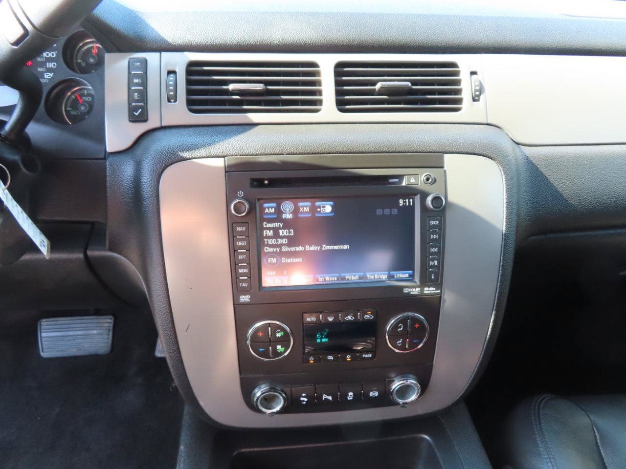 Used 2014 Chevrolet Silverado 3500 LTZ w/ LTZ Plus Package AWD/4WD image 31