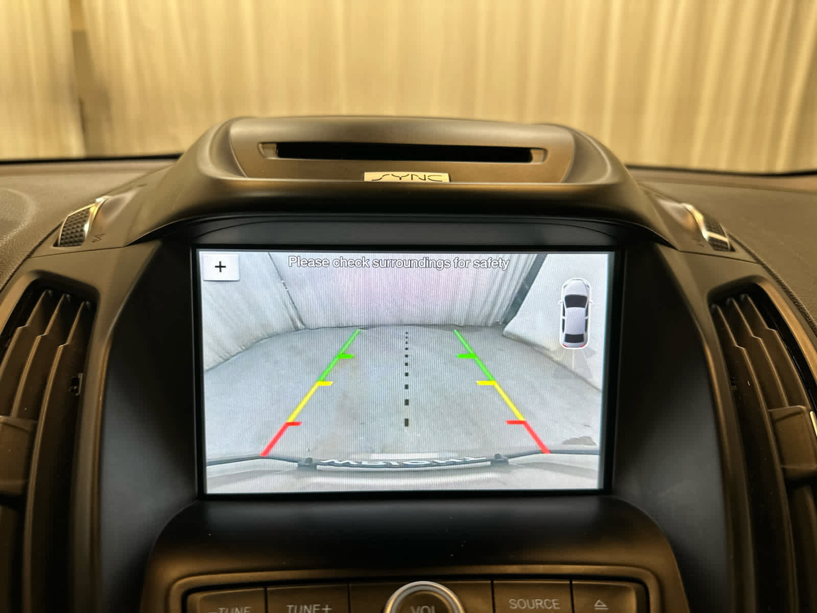 Used 2017 Ford Escape SE w/ Equipment Group 201A AWD/4WD image 16