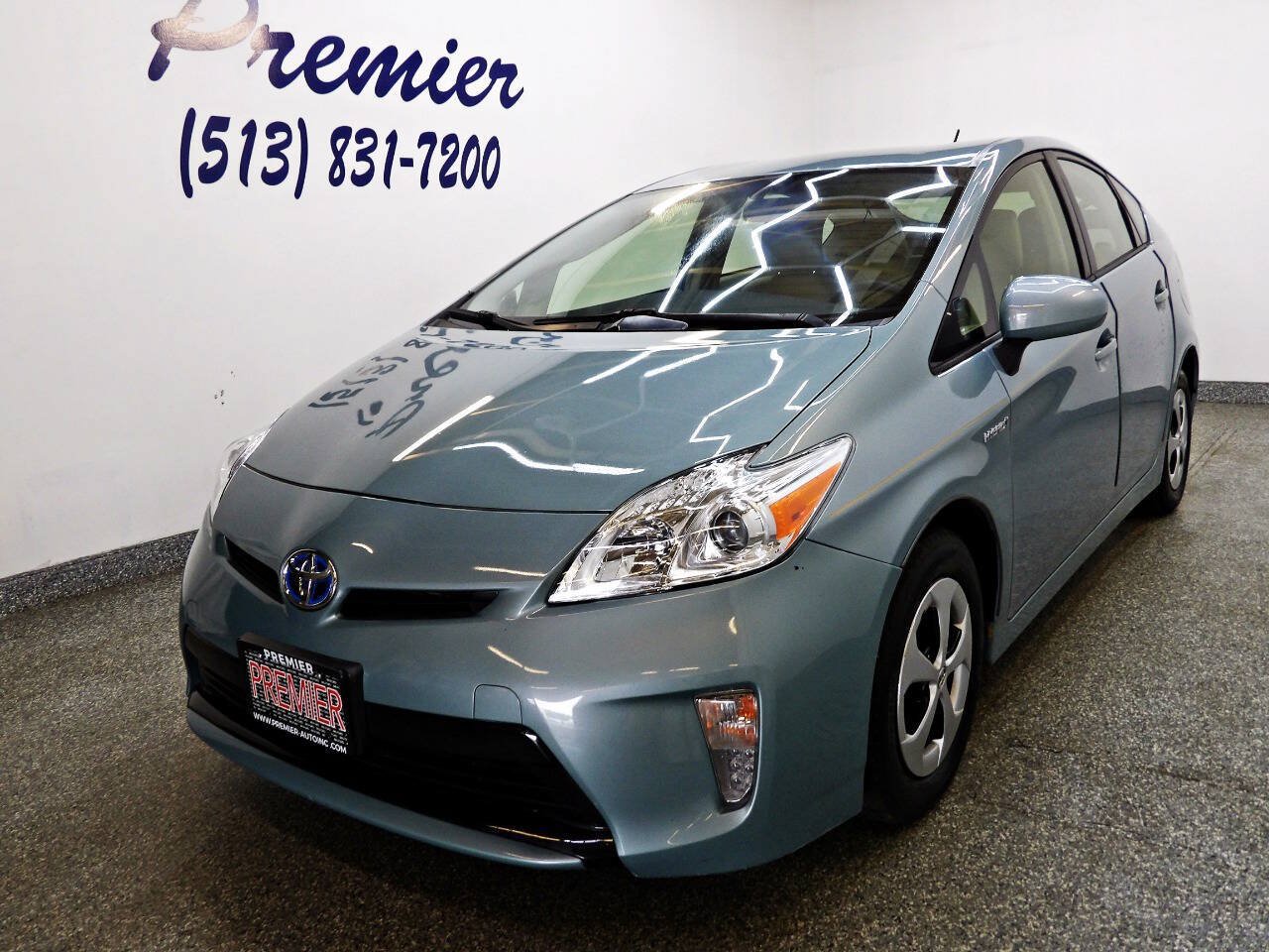 Used 2012 Toyota Prius Two FWD image 1