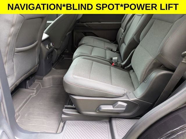 Used 2025 Ford Explorer Active RWD image 26