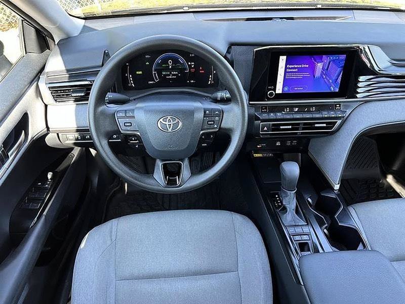 Used 2026 Toyota Camry LE FWD image 22