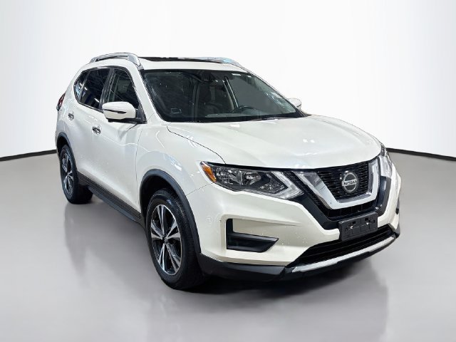 Used 2019 Nissan Rogue SV w/ Sun & Sound Touring Package AWD/4WD image 3