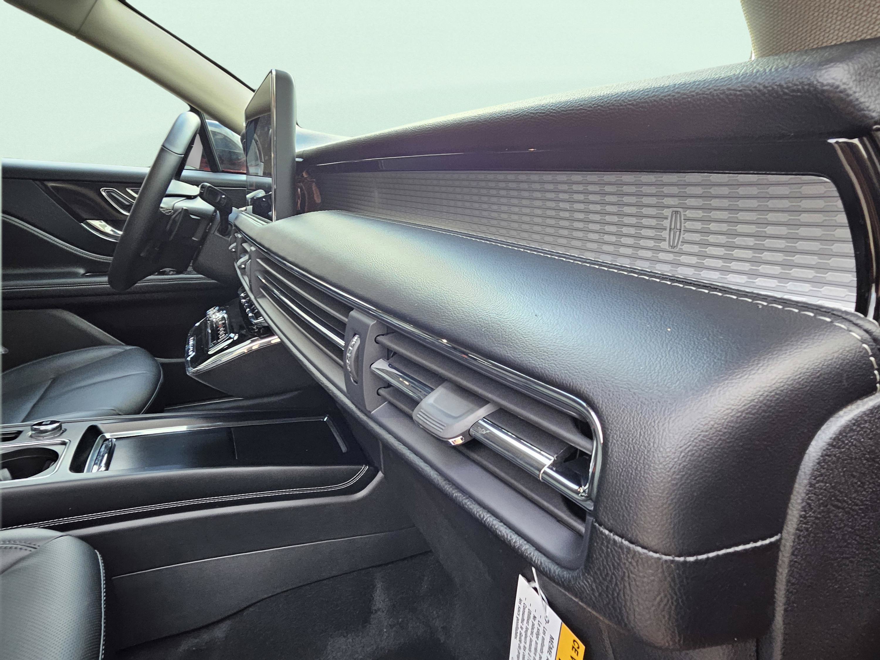 New 2026 Lincoln Corsair Premiere AWD/4WD image 14