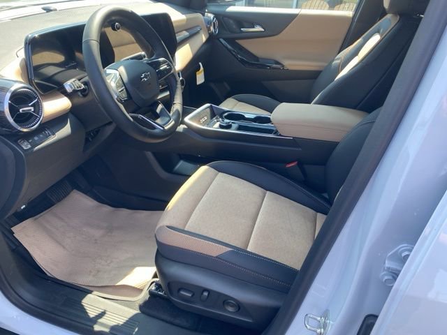 New 2026 Chevrolet Equinox ACTIV w/ Convenience Package III AWD/4WD image 7