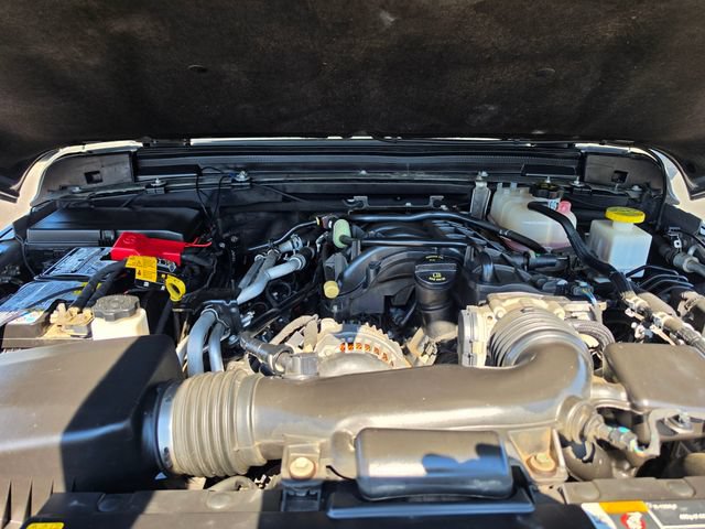 Used 2022 Jeep Gladiator Overland w/ Cold Weather Group AWD/4WD image 29