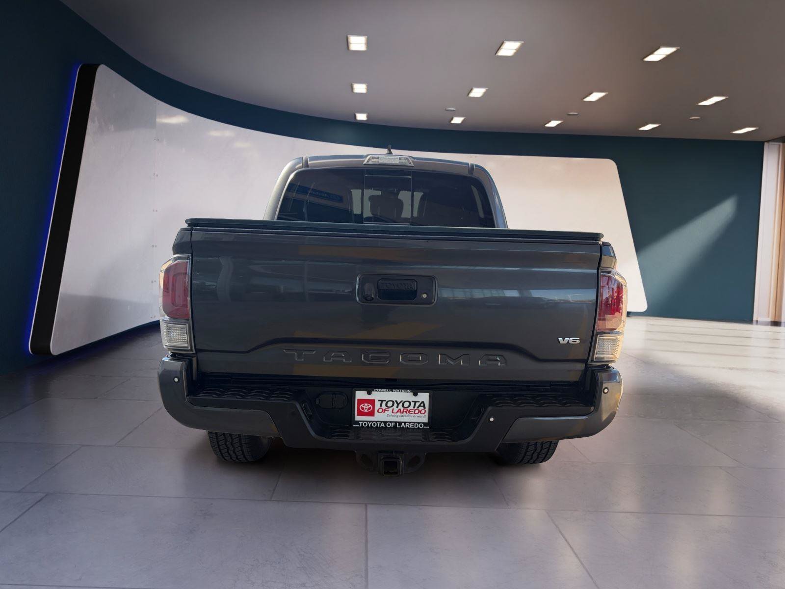 Used 2021 Toyota Tacoma Limited RWD image 4