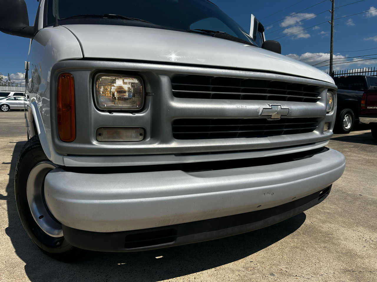 Used 2001 Chevrolet Express 1500 image 49